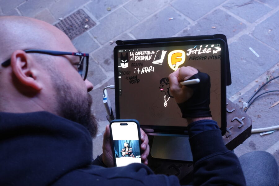 Gabriele Peddes durante il live sketching di Falcomics
